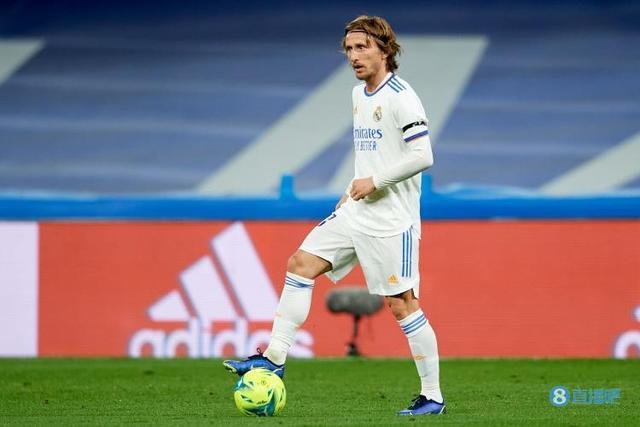 NCAA实力强校亚利桑那大学的Koa Peat前半赛季集锦！大一的Koa Peat是球队得分王，赛季场均14.4分5.4篮板2.9助攻，球队更是开季取得14连胜，还没输过球！ ​